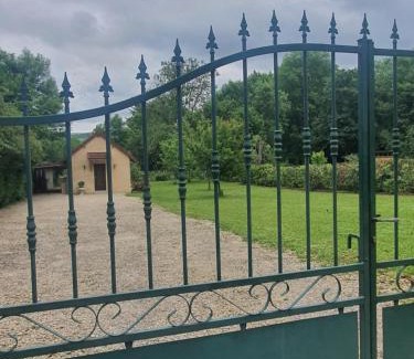 Saint-Pere House | La maisonnette