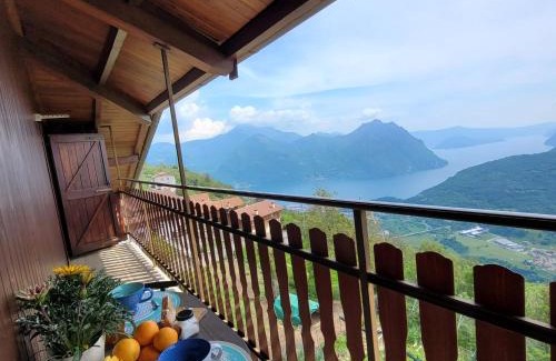 Bossico Apartment | La Mansardina sul lago Mountain Lake Iseo Hospitality