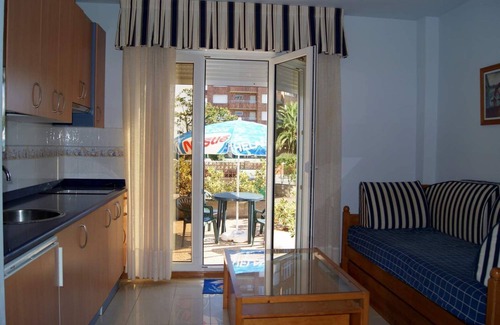 Laredo House | LA MARINA B 1 BEDROOM