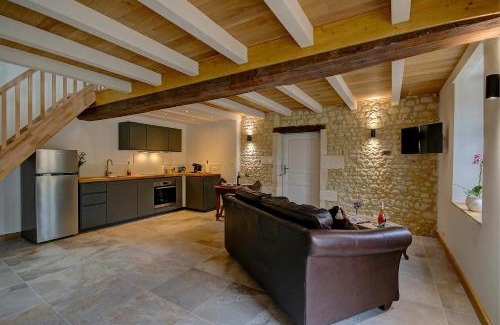 Challignac Apartment | La Maronniere