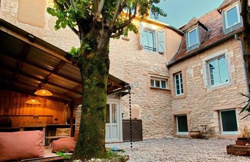 Martel Villa | La Marquise des Anges