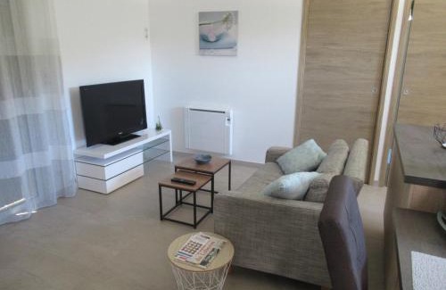 Saumane-de-Vaucluse Apartment | LA MASTRONA