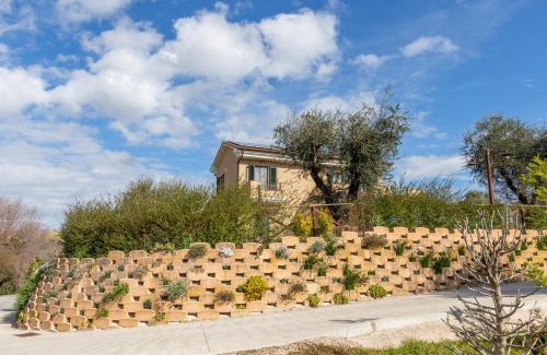 Morrovalle House | La Merlana affittacamere