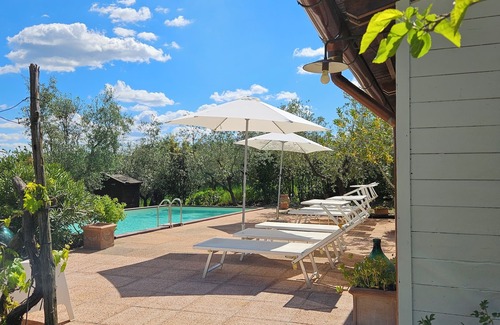 Empoli Apartment | "LA MEZZANA" apartment with private terrace and stunning views