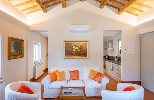 Urbania House | La Mietitrice - Fonte Flavia Country House in Urbania