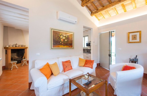 Urbania House | La Mietitrice - Fonte Flavia Country House in Urbania