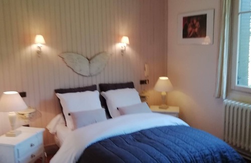 Casteil Bed & Breakfast | la Mirabelle - casteil Country House/Restaurant