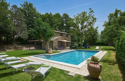 Bivio Lugnano Villa | La Mita, Cortona, Arezzo and Cortona