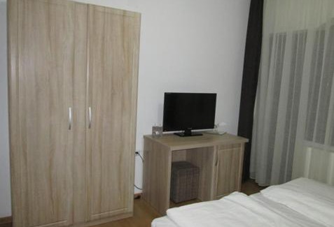 Pestisani House | , La Moara '