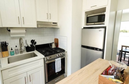 El Segundo Apartment | LA Modern Studio with Pool, BBQ Deck & Beaches