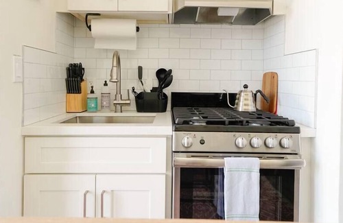El Segundo Apartment | LA Modern Studio with Pool, BBQ Deck & Beaches
