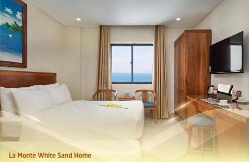 Ngu Hanh Son Apartment | La Monte White Sand Home