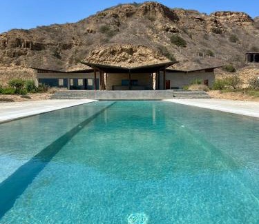 Punta Sal Villa | La Morada - Casa de playa frente al mar en Estreno