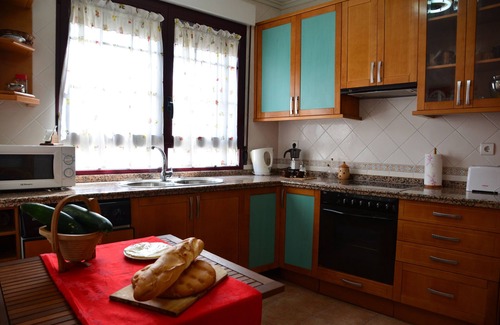 Castroverde de Cerrato Cottage | La Morena Rural House with fireplace and barbecue