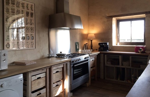 Cravant-les-Coteaux Cottage | La Motte du château de Sonnay, near Chinon : Gîte 4* for 4