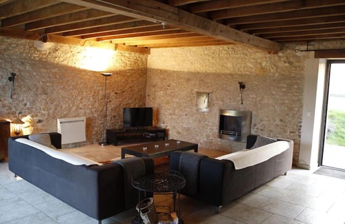 Saint-Hilaire-sur-Puiseaux House | La Muzardière aux Gîtes de Cormenin