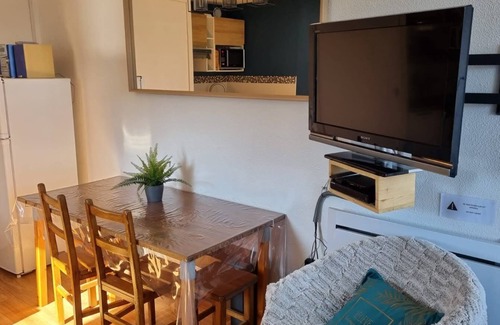 Mont-de-Lans Apartment | La Muzellinette - 4-6 pers with view
