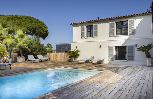 Cote d'Azur- French Riviera Villa | La Nautique - Four Bedroom Villa, Sleeps 8