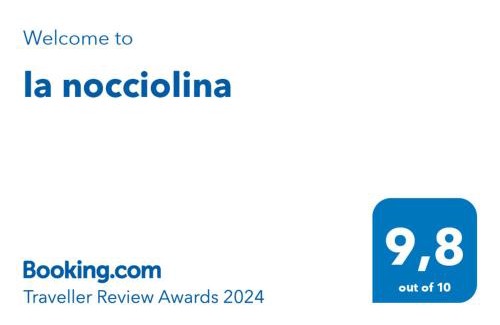 Cortemilia Apartment | la nocciolina mansarda in centro
