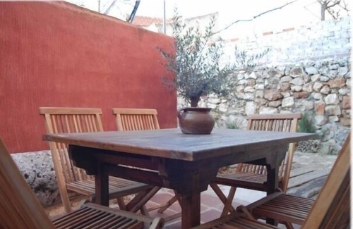 Romancos Cottage | La Noguera de Socasa for 14 people