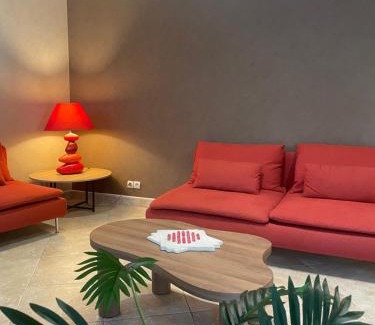 Coulonges-Cohan House | La Nomalina