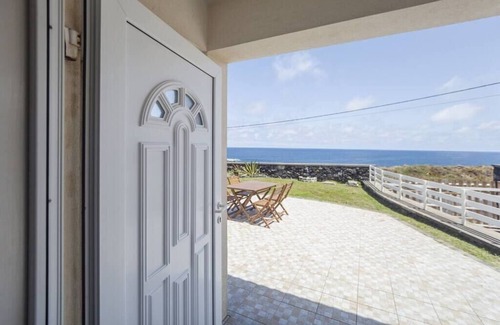 Mosteiros Cottage | La Nouvelle - Azorean Butler