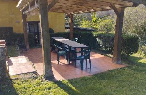 Ardisana House | LA NOZAL piscina, barbacoa, jardín