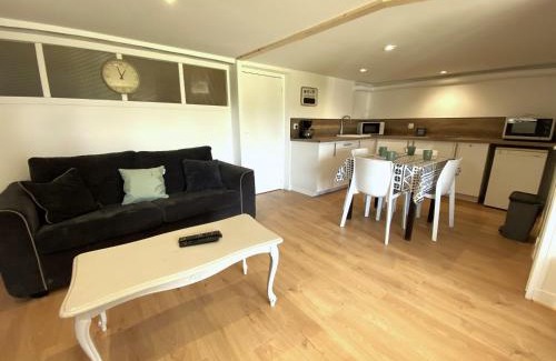La Loupe Apartment | La P'tite Loupiote