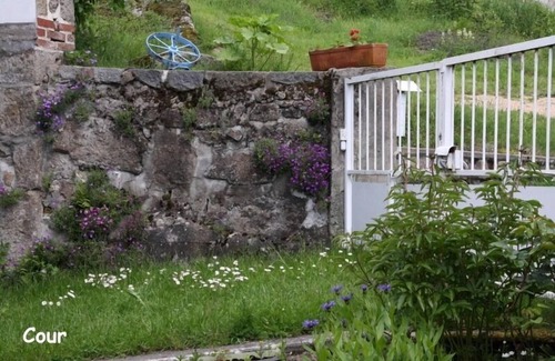 Le Saillant House | La P'tite Maison - Saillant