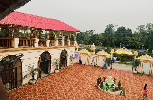 Benipur Hotel | La Pahi Palace- Banquet and Resort
