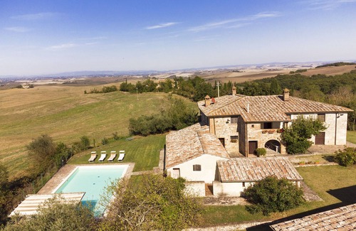 Monteroni d'Arbia Villa | La Palazzina, Monteroni d'Arbia, Italy