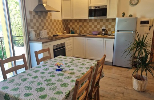 Porto Recanati Apartment | La Palma Apart. in enchanting Porto Recanati with AC, hydromassage shower 2 bike