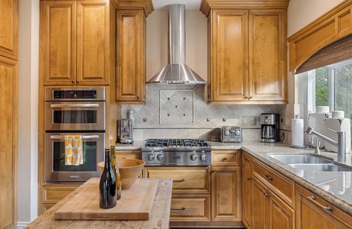 Laguna Niguel House | La Paloma by AvantStay | Large Private Patio, Pool+Hot Tub+Tennis Court Access