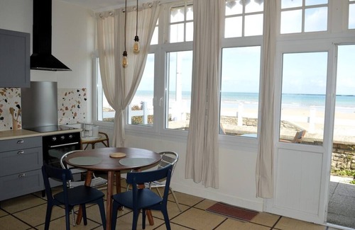 Arromanches-les-Bains Apartment | La parenthèse marine, sea view with terrace
