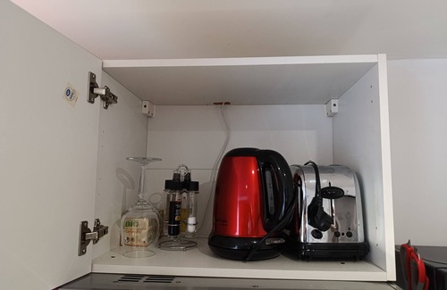 Soyaux Apartment | La Parenthèse Furnished apartment, Terrace, Garden. PKG Free Netfix BOx TV.