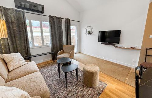 Bretigny-sur-Orge Apartment | La Parenthèse proche de Paris, Parking securisé, Terrasse privée, 1 chambre