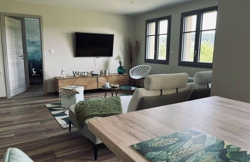 Les Grangettes Apartment | La parenthèse vue lac
