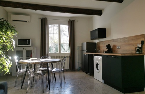 Manduel Apartment | LA Parenthese : Entre Mer et Montagne