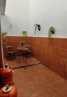 Guadalcanal House | La Parrita