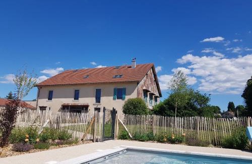 Saint-Laurent-en-Grandvaux House | La Pause Ô Logis