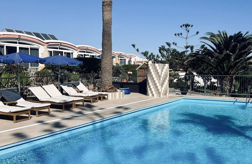 Playa del Aguila House | La Perla - Bungalowanlage DIRECTLY by the sea