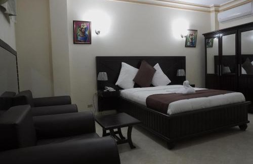 Belvil Hotel | La Pepiniere Hotel
