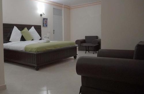 Belvil Hotel | La Pepiniere Hotel