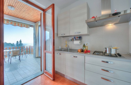 Massino Visconti Apartment | La Perla Bianca Lake View, Massino Visconti, Italy