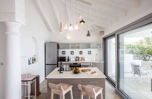 Les Terres Basses Villa | La Perla Classic- 1 BR Beachfront Luxury Villa