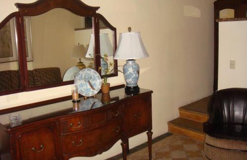 Americana Bed & Breakfast | La Perla Hotel Boutique B&B