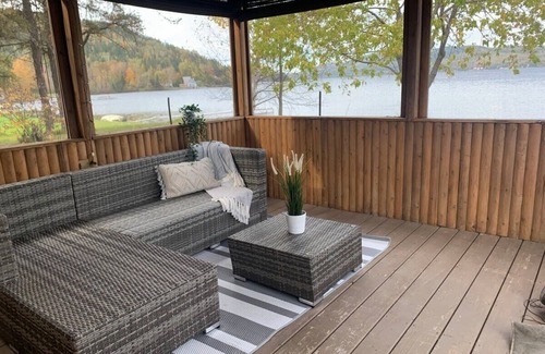 Degelis Cabin | La Perle du Lac | A Peaceful Waterfront Escape