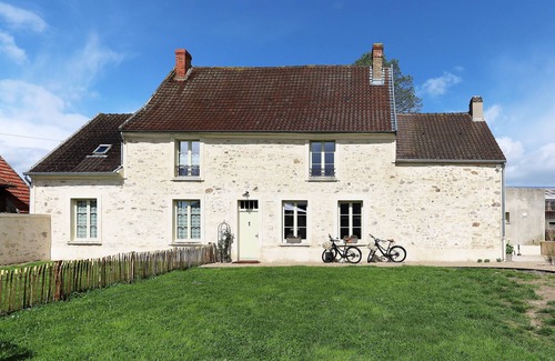 Saponay House | La petite châtelaine - Charmante maison au calme