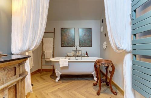 Saponay House | La petite châtelaine - Charmante maison au calme