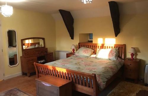 Sourdeval House | La Petite Chouette
